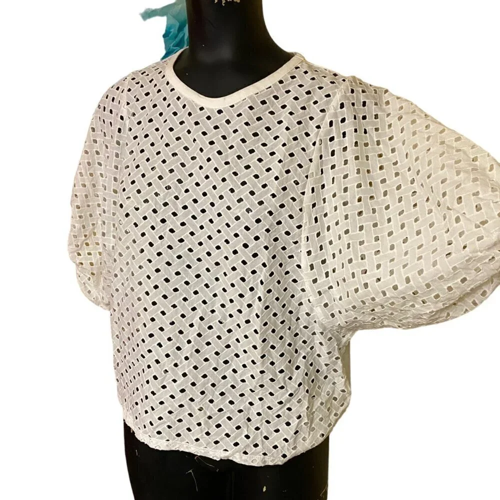Zara White Cotton Eyelet Puff Sleeve Top Size Small